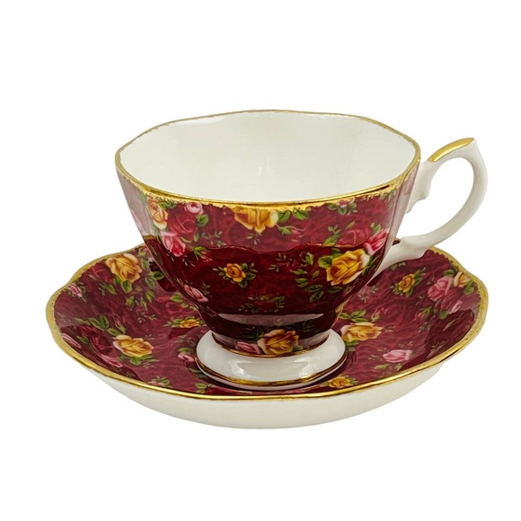 Royal Albert England Old Country Roses Ruby Lace Bone China Cup & Saucer New - Picture 2 of 16